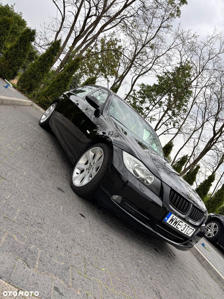 BMW Seria 3 325xi - 2
