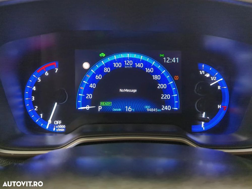 Toyota Corolla - 4