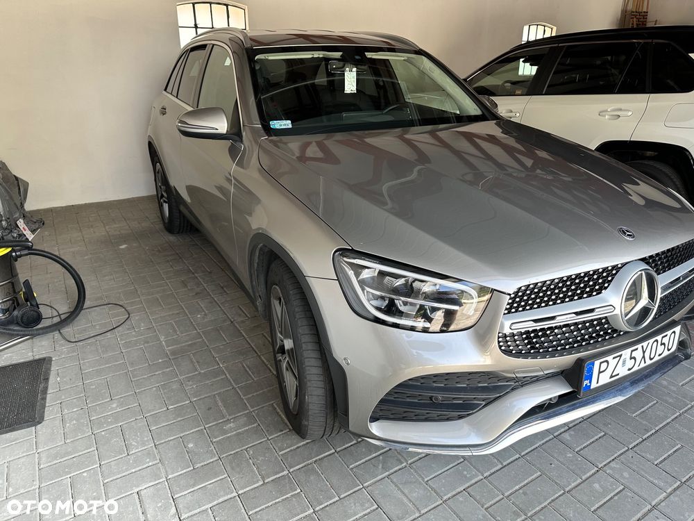 Mercedes-Benz GLC 200 d 4-Matic Business Edition - 4