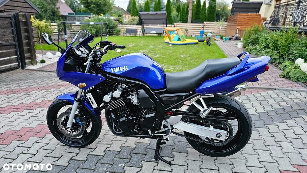Yamaha FZS - 5