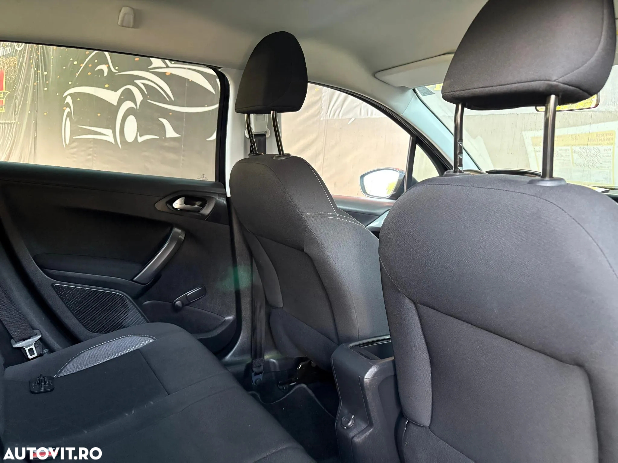 Peugeot 2008 - 7