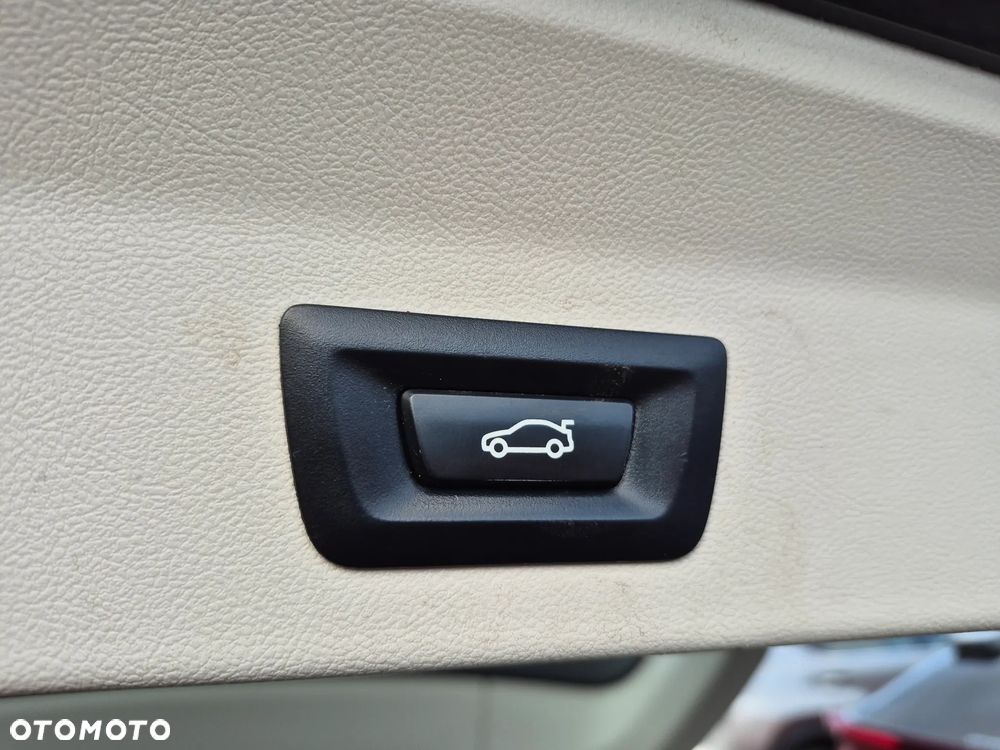 BMW X3 xDrive20i GPF Business Edition - 24