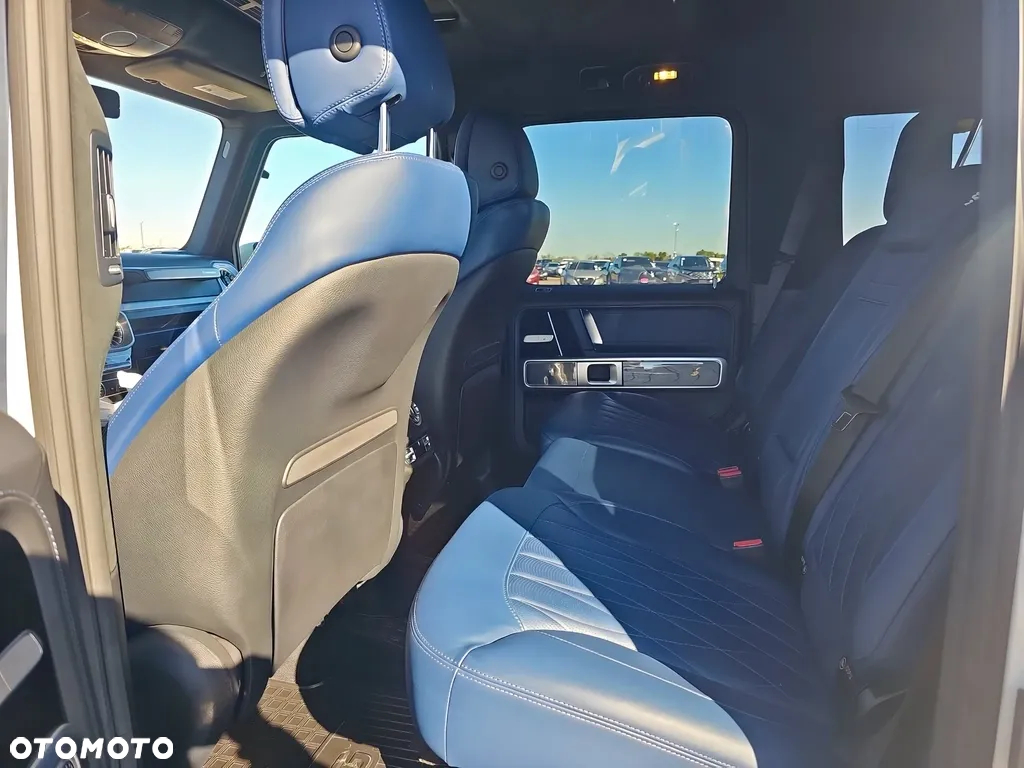 Mercedes-Benz Klasa G AMG 63 4x4 - 13