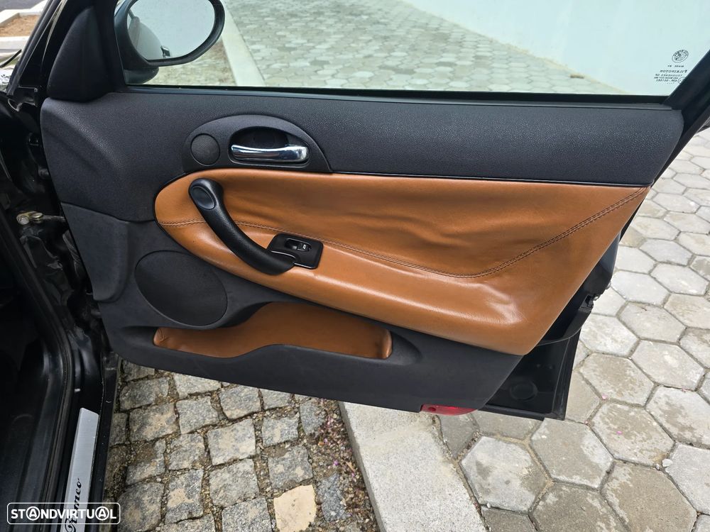 Alfa Romeo 147 1.9 JTD Plus - 20