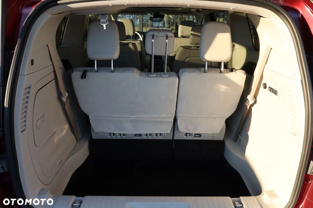 Chrysler Pacifica - 34