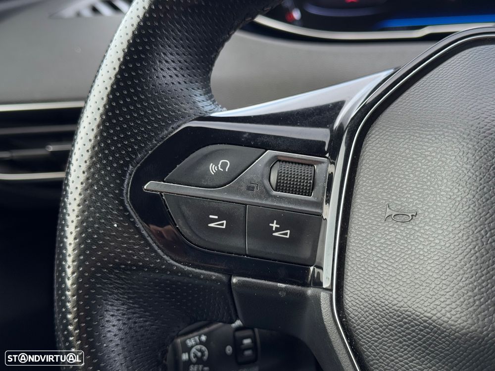 Peugeot 3008 1.5 BlueHDi GT Line EAT8 - 22