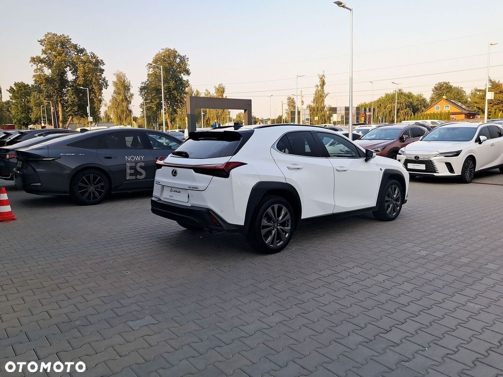 Lexus UX 250h GPF F Sport Design 2WD - 16