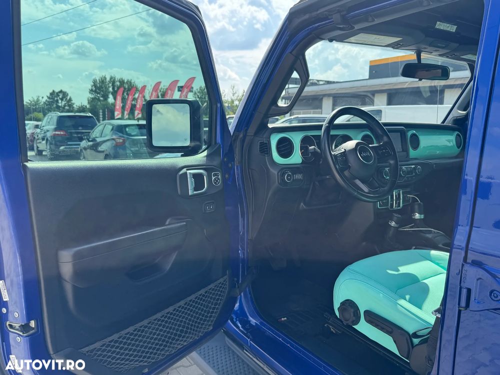 Jeep Wrangler - 17