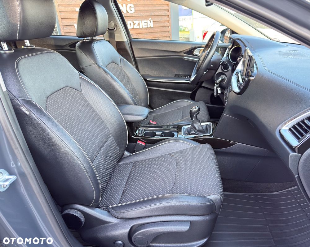 Kia XCeed 1.4 T-GDI L Business Line - 14