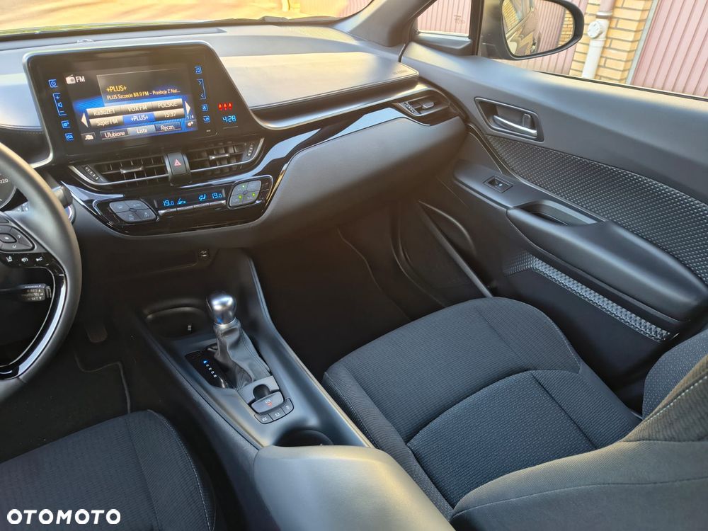 Toyota C-HR - 19