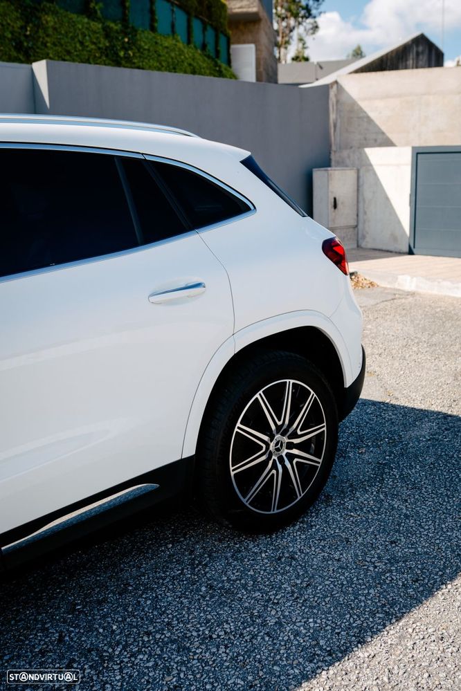 Mercedes-Benz EQA 300 4Matic AMG Line - 8