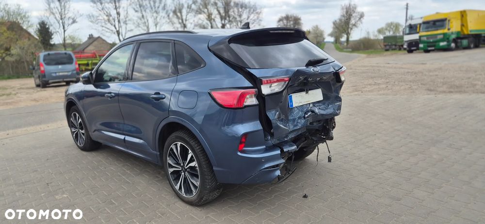 Ford Kuga 2.5 FHEV AWD ST-Line X - 12