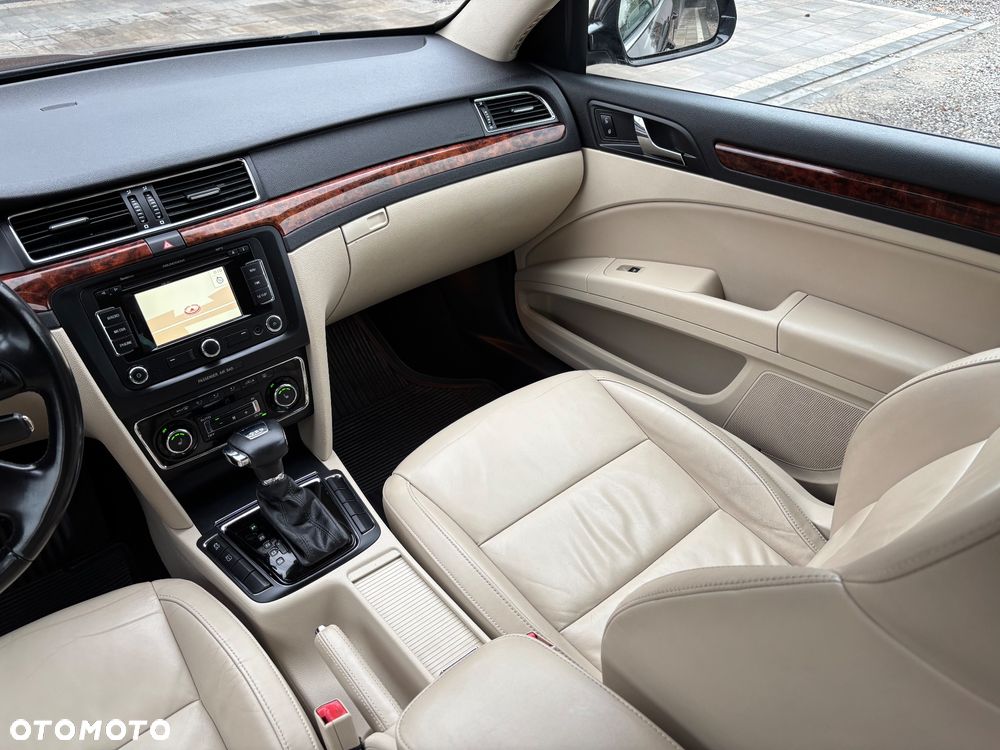 Skoda Superb 2.0 TDI 4x4 DSG Exclusive - 13