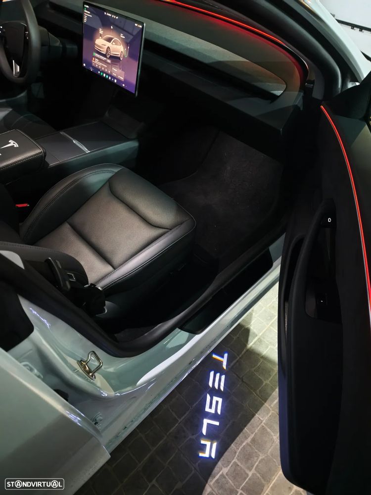 Tesla Model 3 Long Range Tração Integral - 18