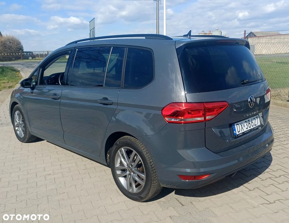 Volkswagen Touran - 3