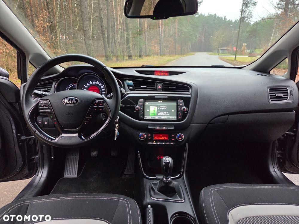 Kia Ceed 1.6 GDI Platinum Edition - 14