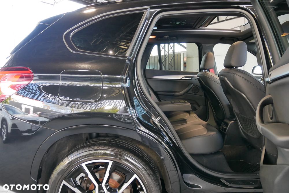 BMW X1 xDrive28i - 11