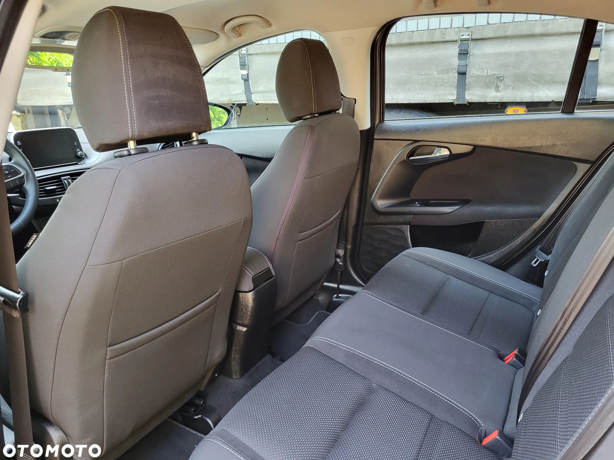 Fiat Tipo 1.4 T-Jet 16v Lounge - 25