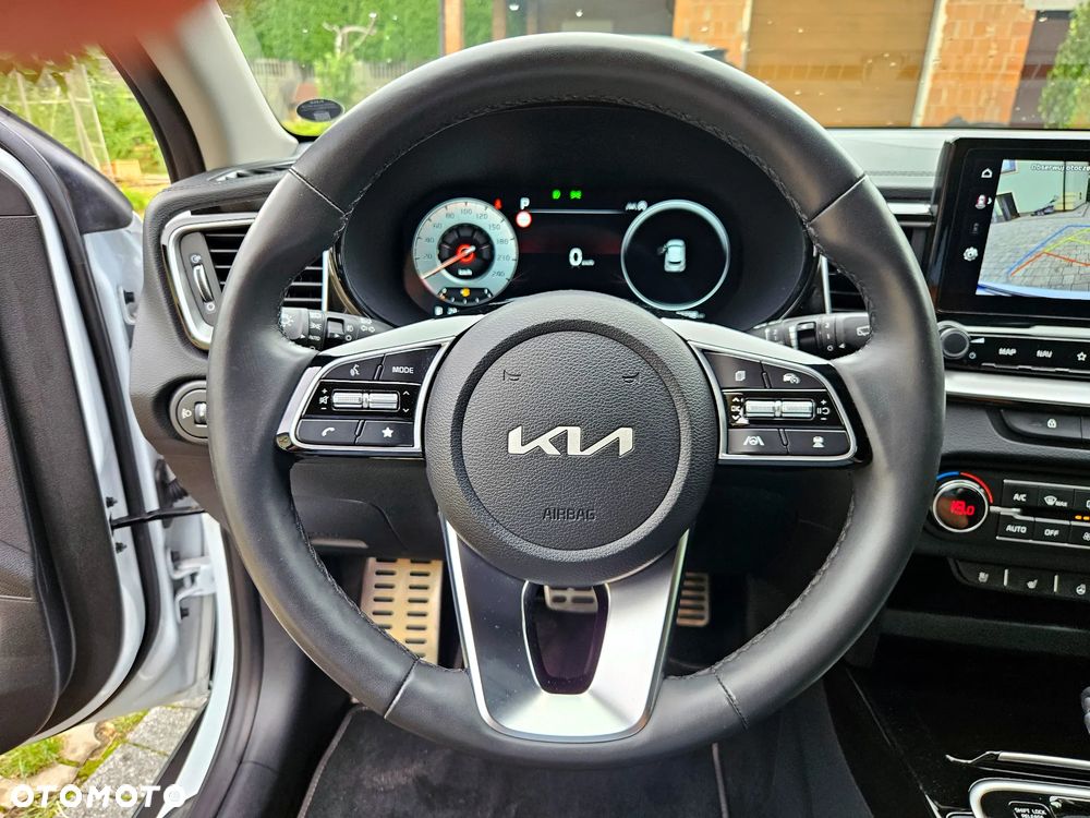 Kia XCeed 1.6 T-GDI L Business Line DCT - 30