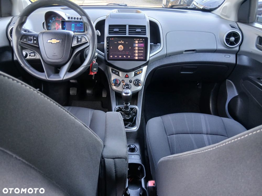 Chevrolet Aveo 1.4 16V LT - 30