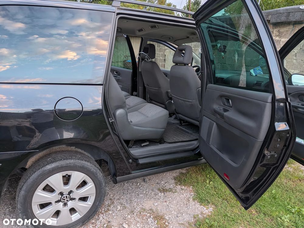Volkswagen Sharan 1.9 TDI Basis - 9