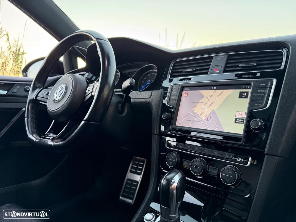 VW Golf R 4Motion BlueMotion DSG - 7