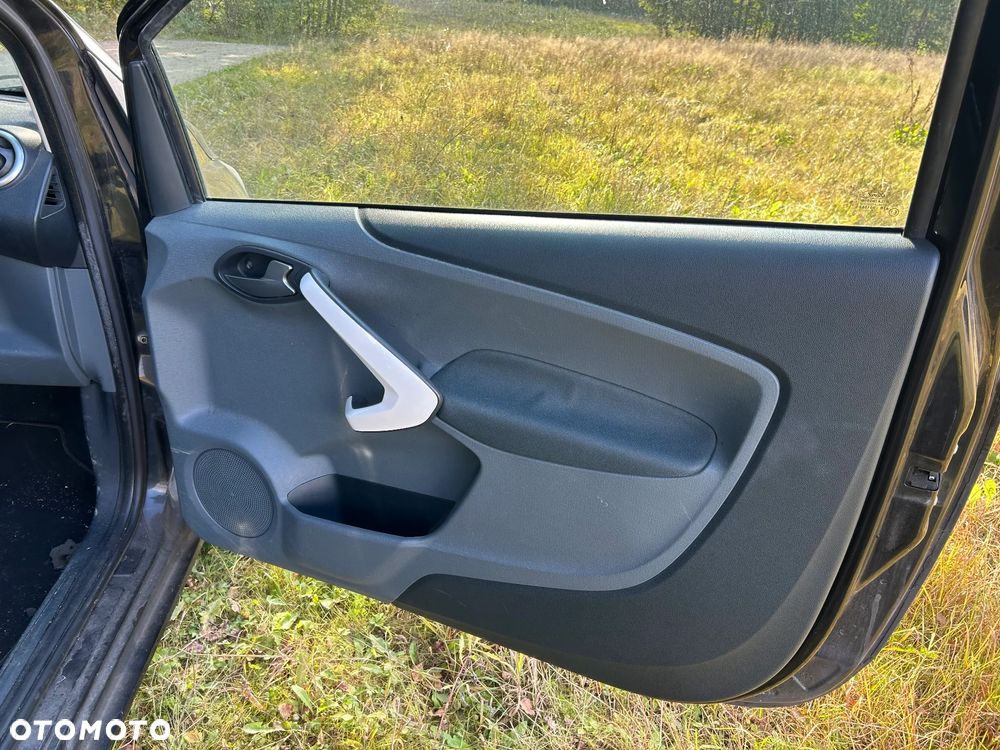 Ford KA - 24