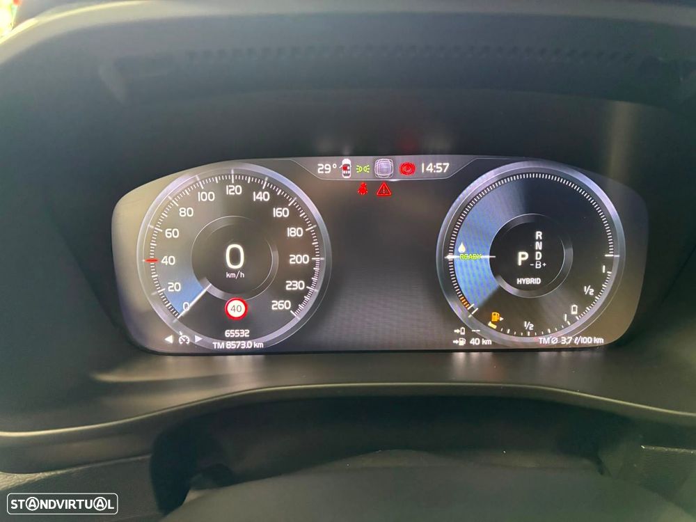 Volvo XC 40 1.5 T4 PHEV Core - 21