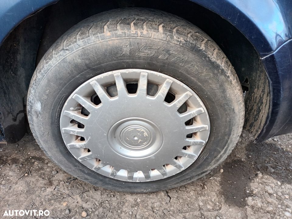 Dezmembrari  VW GOLF 4  1997  > 2006 1.6 Benzina - 6