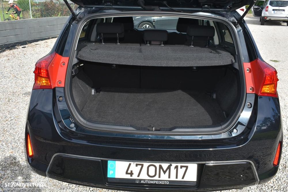 Toyota Auris 1.4 D-4D Comfort - 16