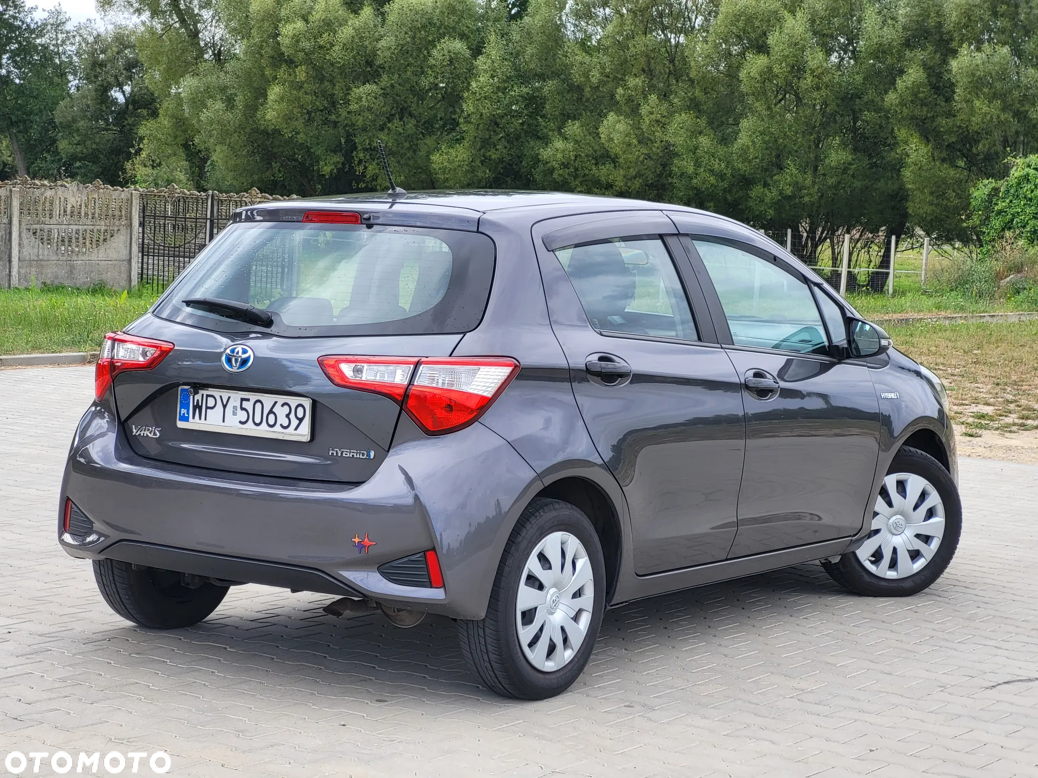 Toyota Yaris - 11