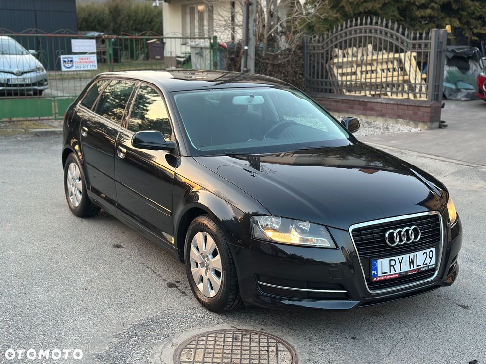 Audi A3 Sportback 1.6 TDI DPF Attraction - 13