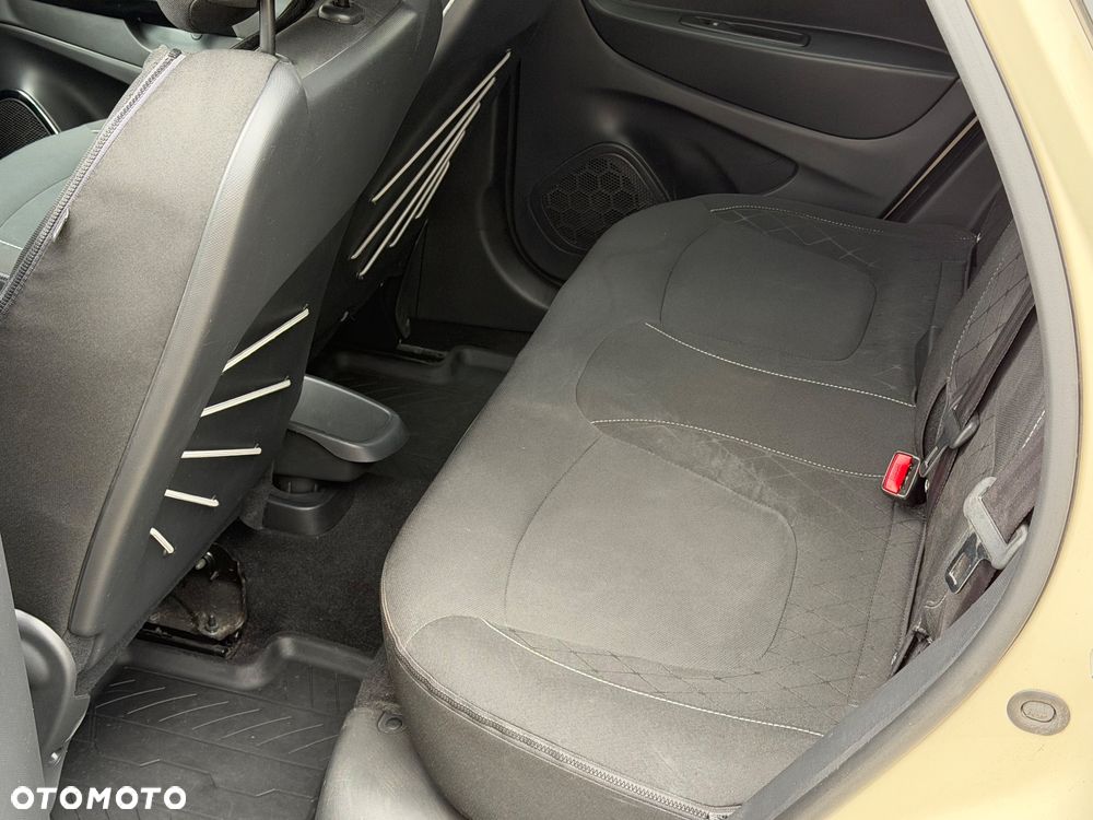 Renault Captur ENERGY dCi 90 EDC Experience - 15