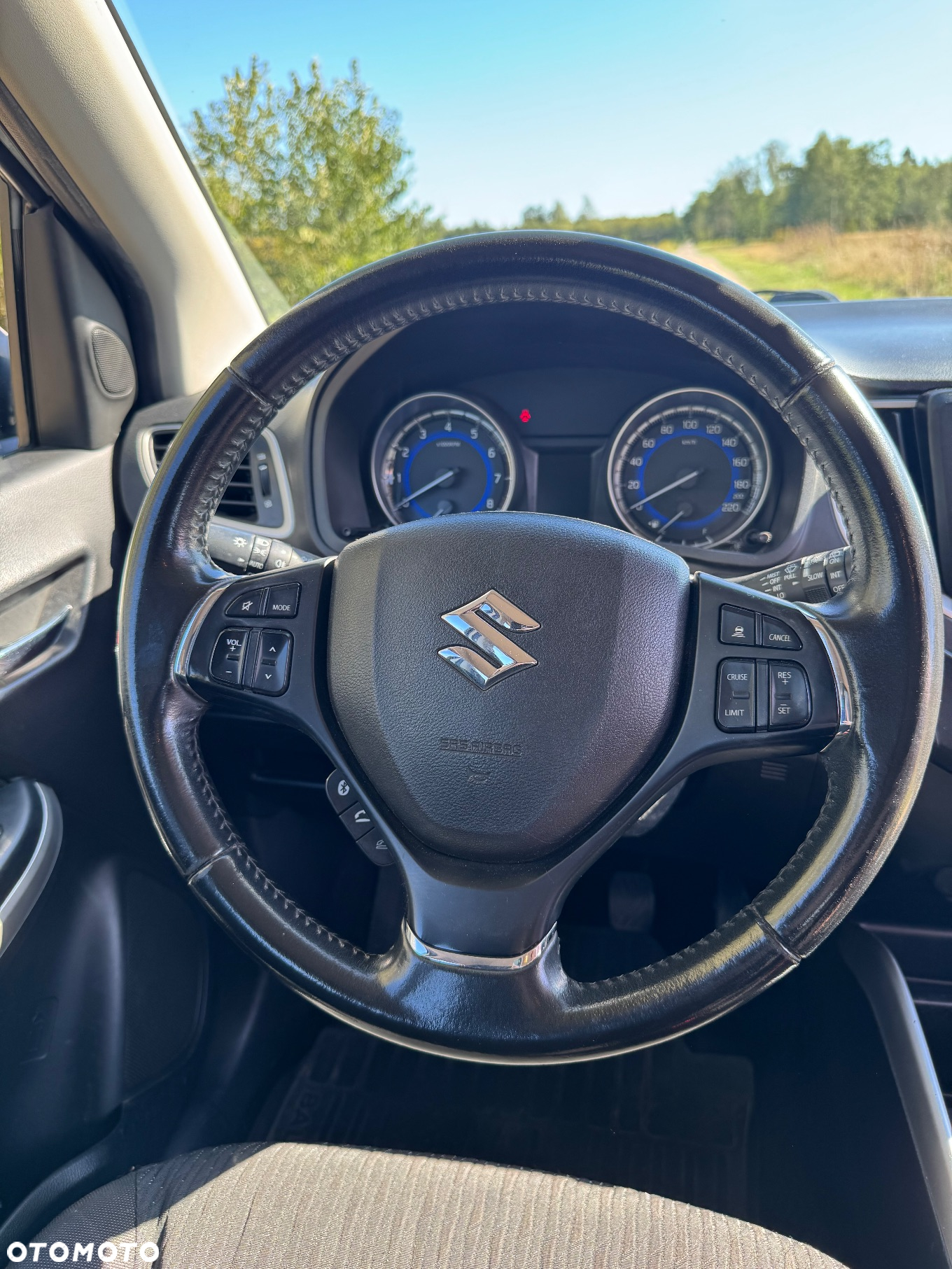 Suzuki Baleno - 10