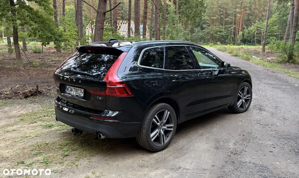 Volvo XC 60 T6 AWD Momentum - 2