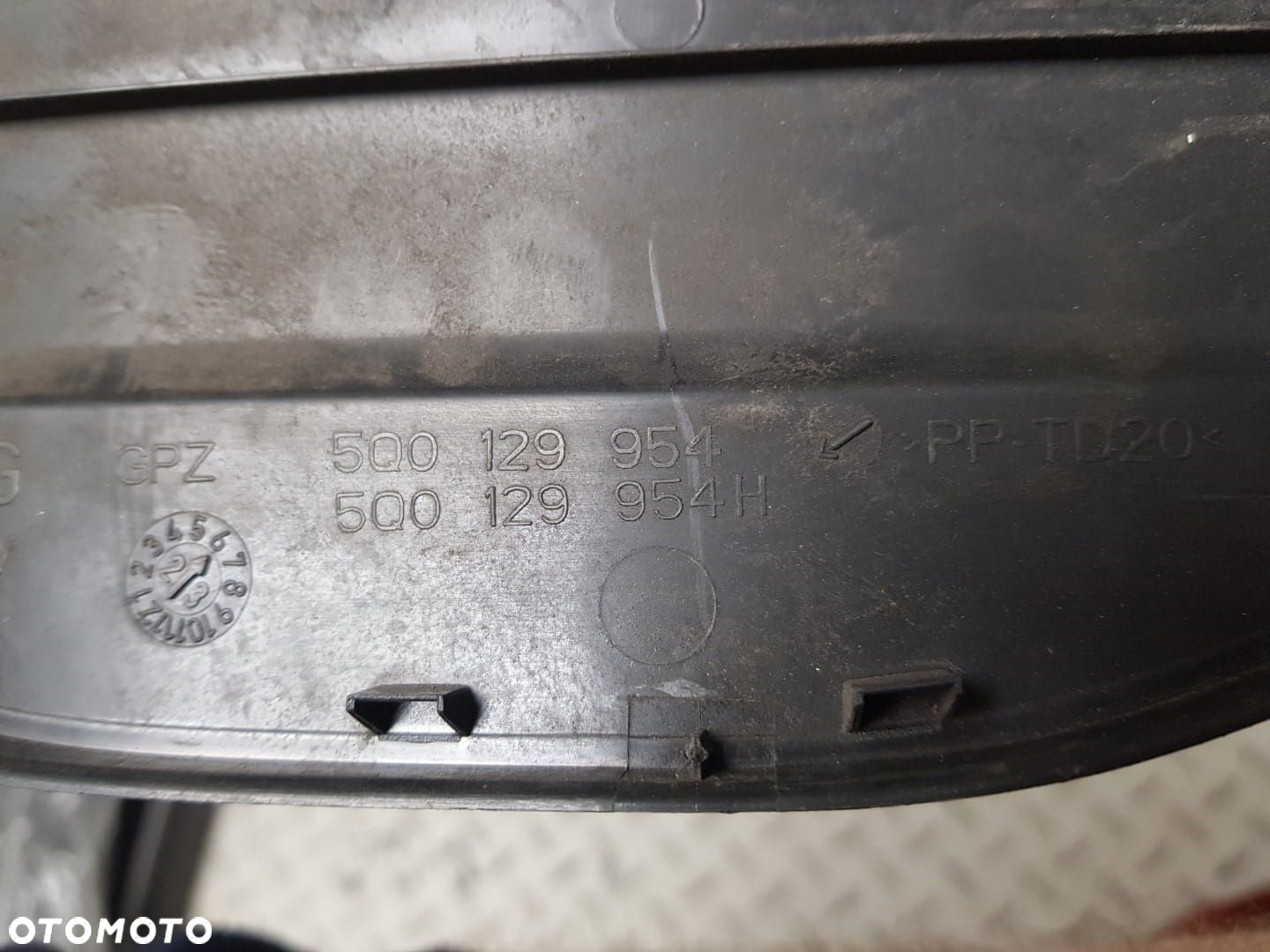 VW SKODA SEAT AUDI KIEROWNICA POWIETRZA 5Q0129954 5Q0129954H - 4