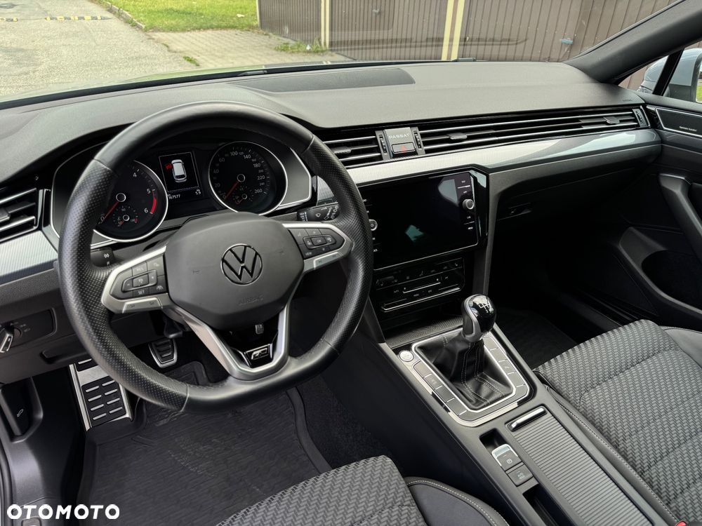Volkswagen Passat Variant 2.0 TDI SCR Business - 31
