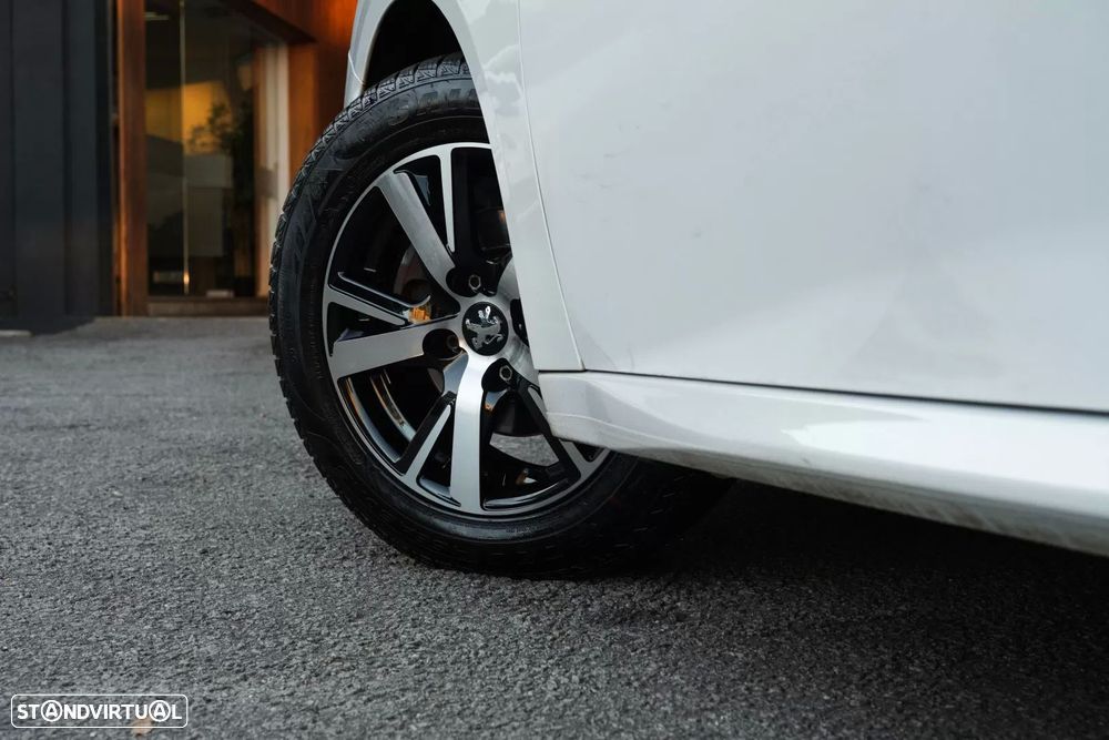 Peugeot 208 1.5 BlueHDi Allure - 10