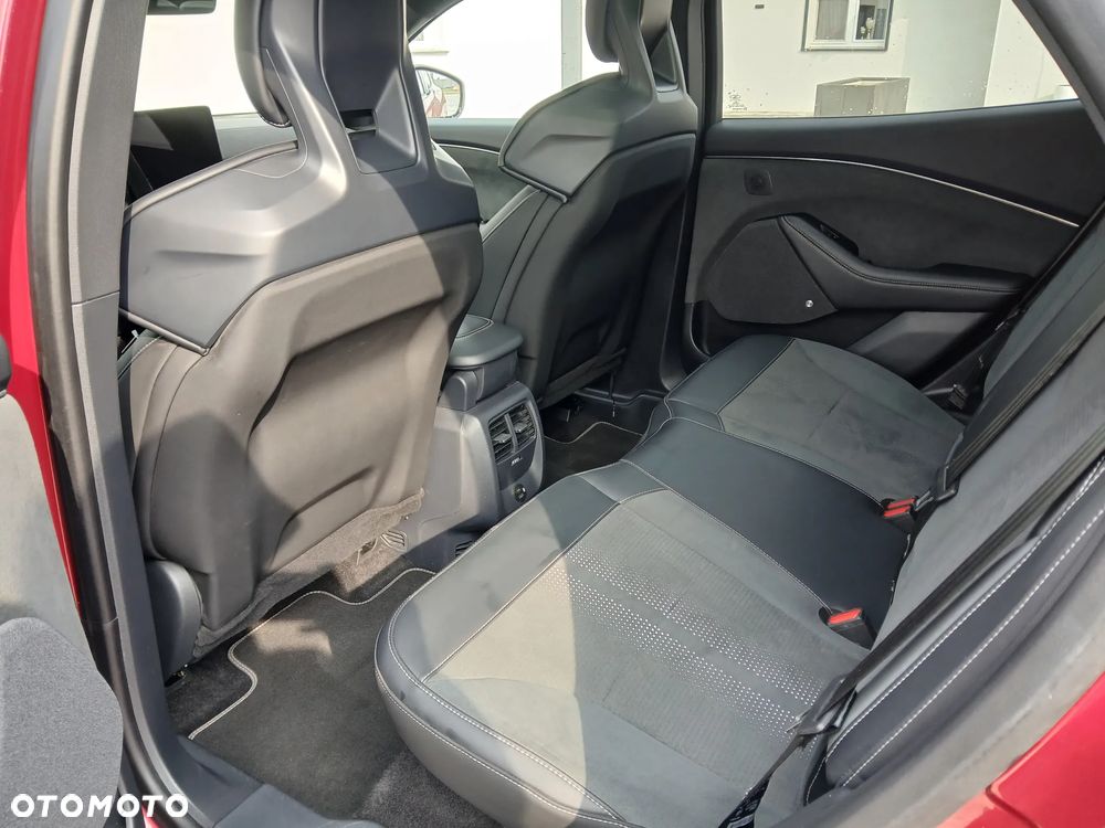 Ford Mustang Mach-E AWD GT - 8