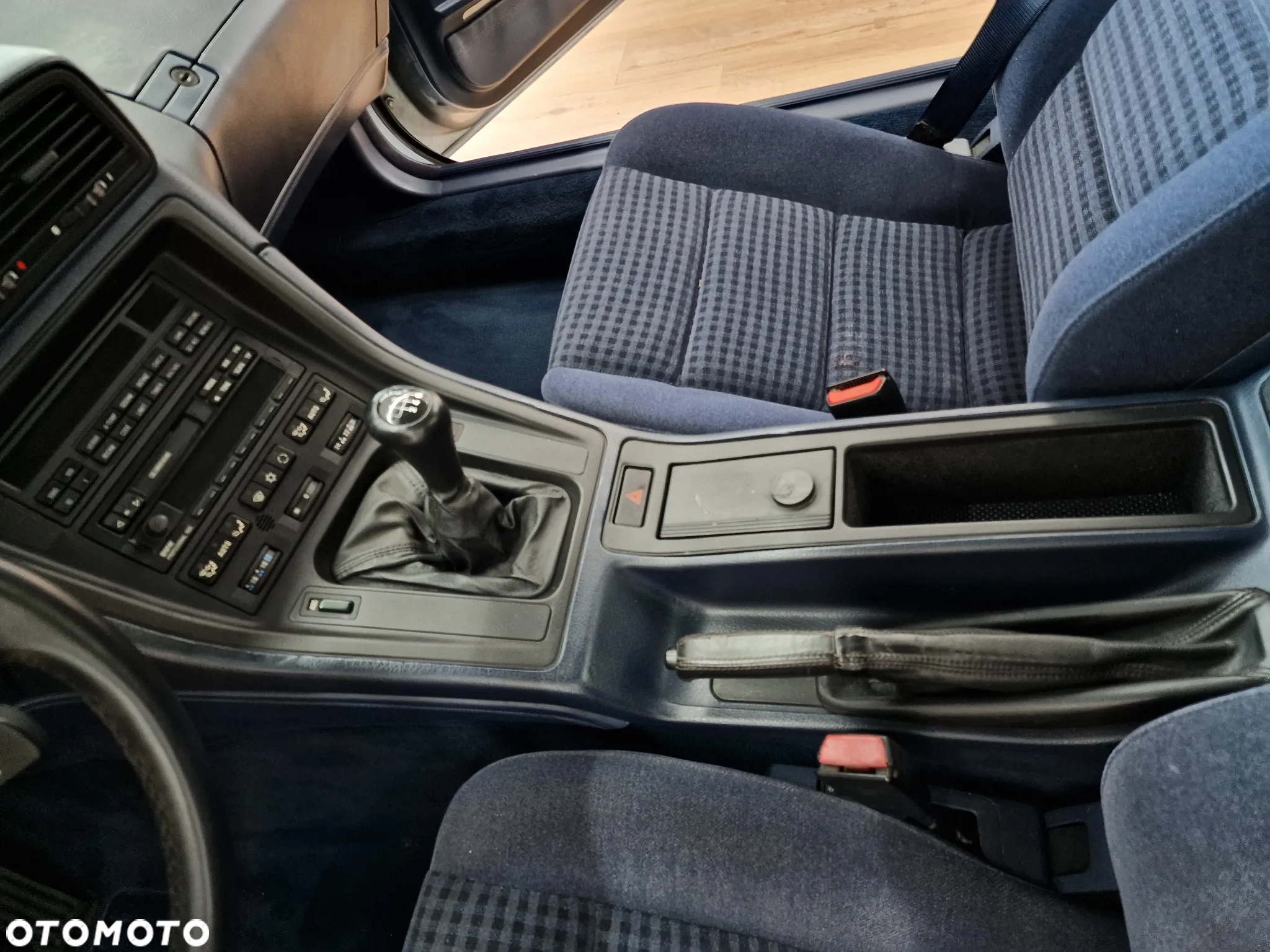 BMW Seria 8 - 21