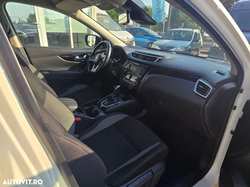 Nissan Qashqai 1.7 dCi Xtronic ALL-MODE 4x4i TEKNA+ - 14