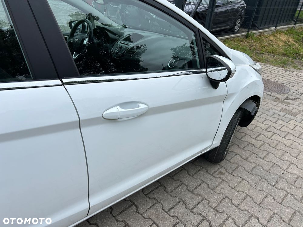 Ford Fiesta - 28