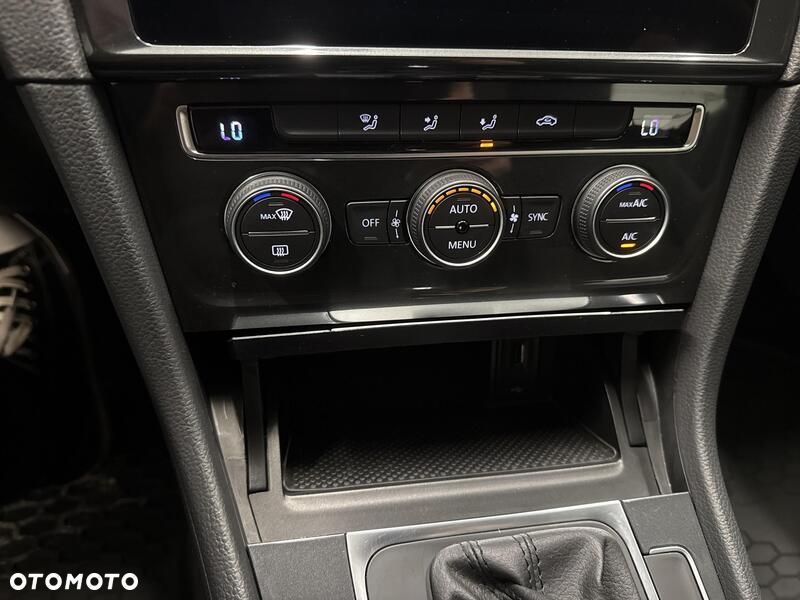 Volkswagen Golf VII 1.5 TSI BMT Evo Comfortline DSG - 16