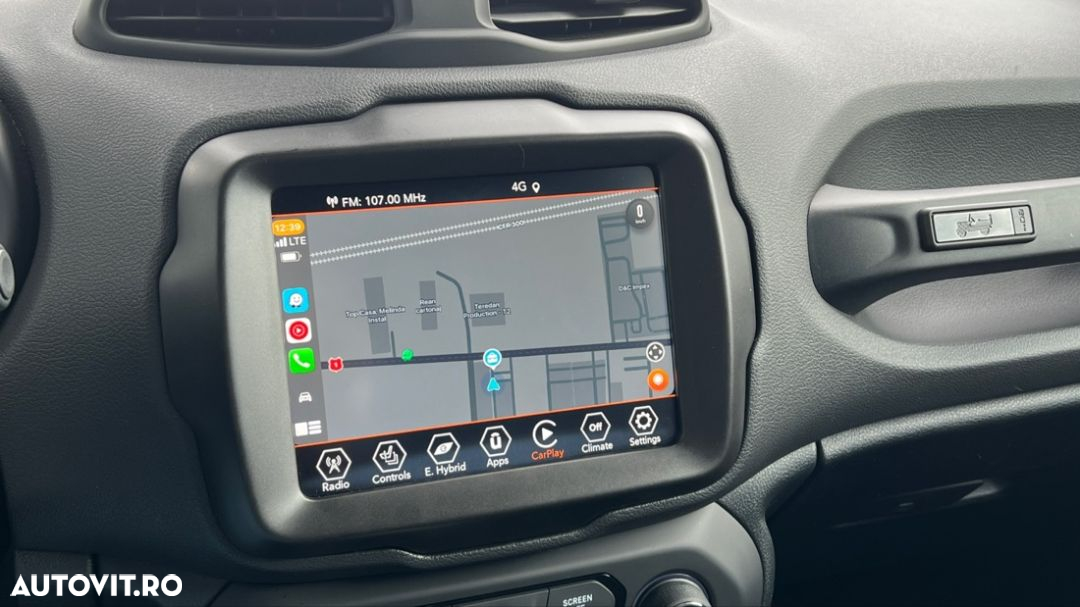 Jeep Renegade - 27