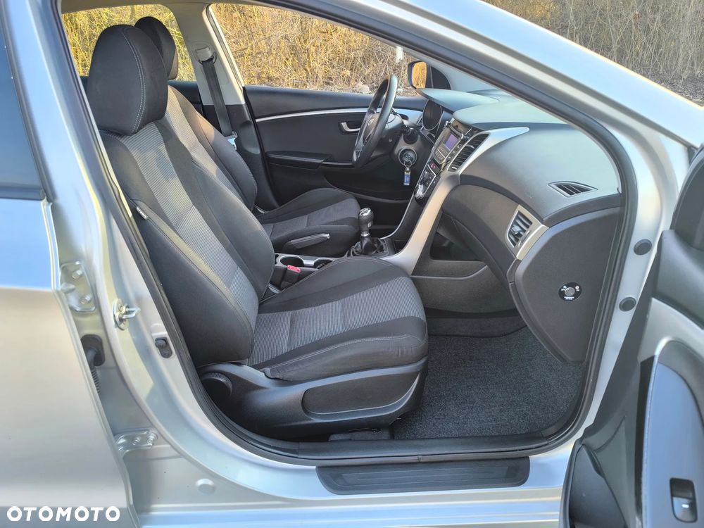 Hyundai i30 1.6 CRDI Trend - 7