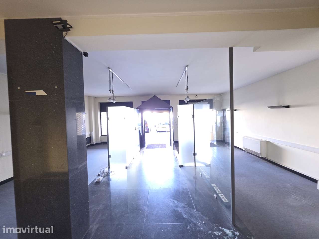 Loja p/ arrendamento com cerca de 100m2, próxima do Bragaparque - Grande imagem: 5/11