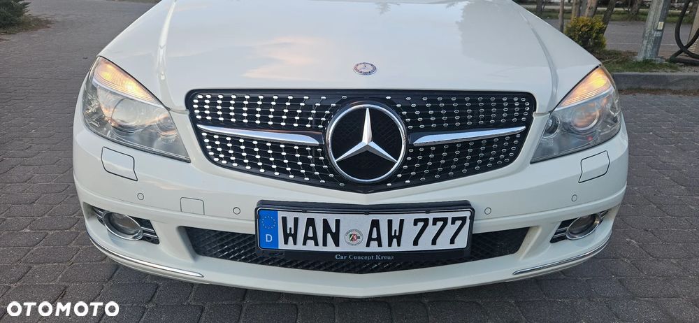 Mercedes-Benz Klasa C 180 BlueEFFICIENCY 7G-TRONIC Avantgarde - 17