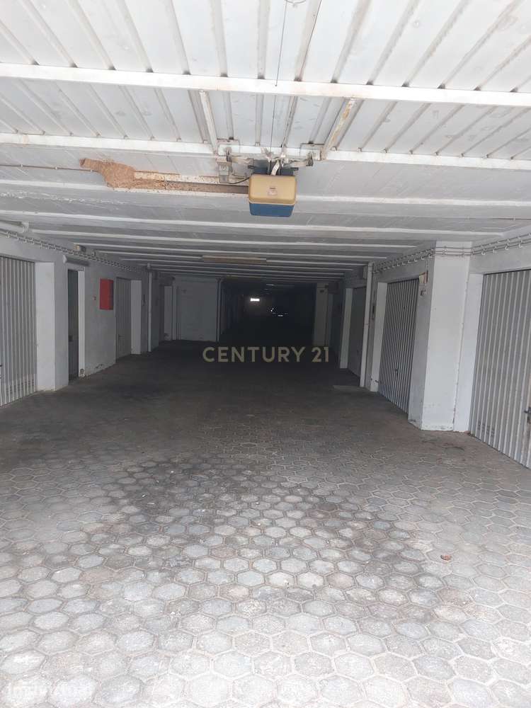 Garagem box fechada Urb. Mar e Serra - Grande imagem: 4/7