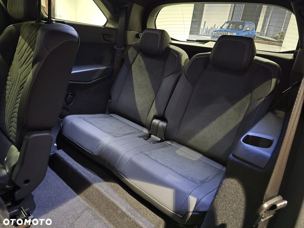 Peugeot 5008 1.2 PureTech mHEV GT Exclusive S&S e-DCS6 - 13
