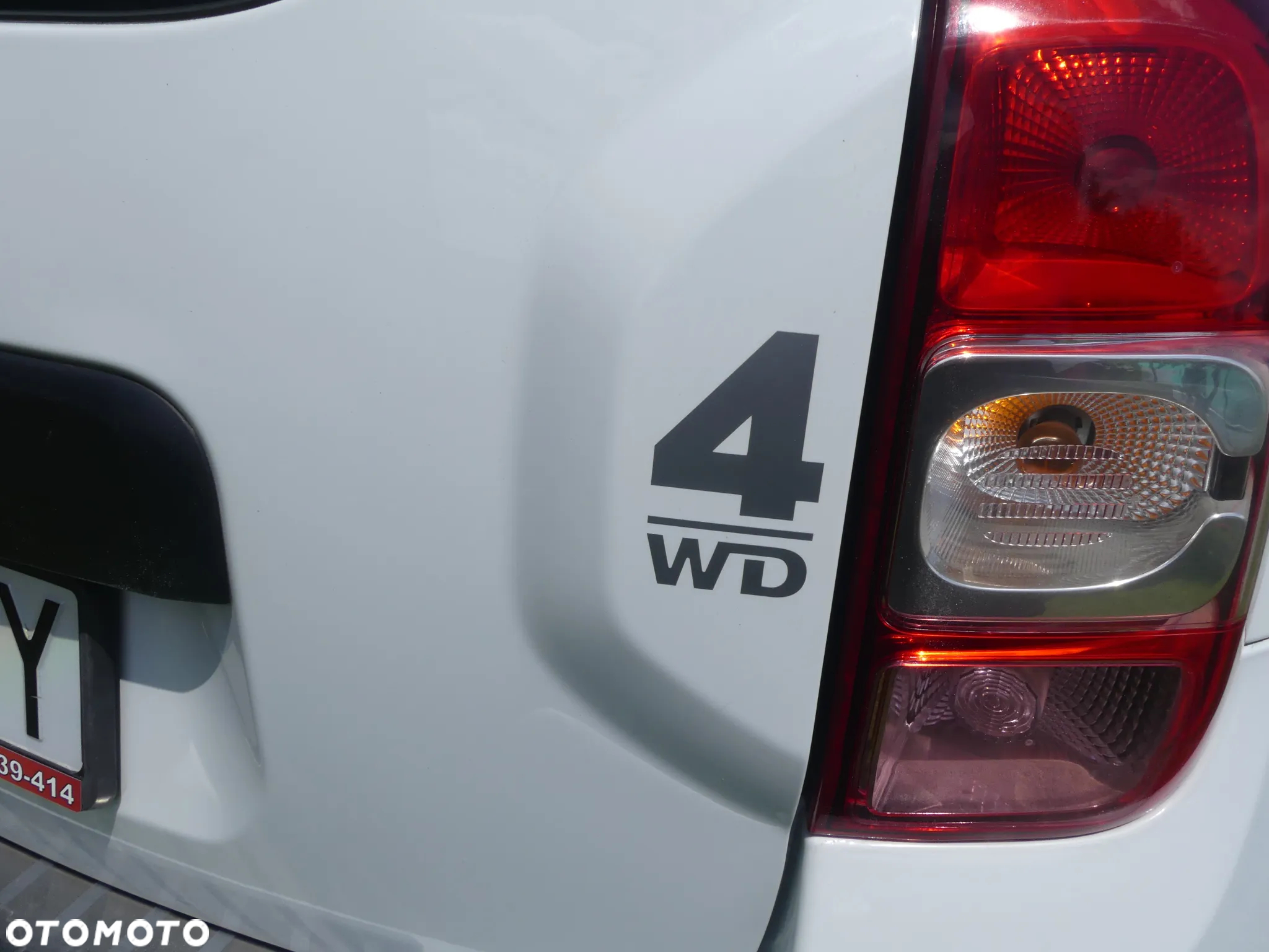 Dacia Duster 1.6 Laureate 4x4 - 20